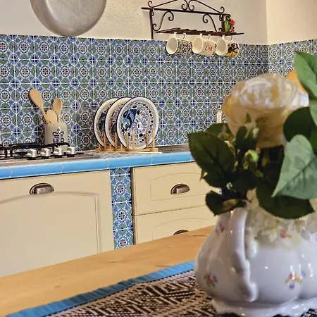 L'ulivo Di Ugo Quartu SantʼElena